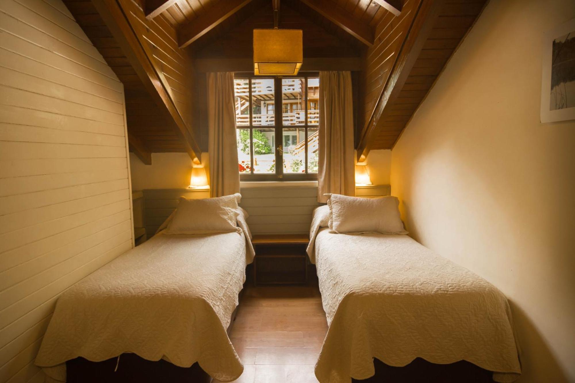 Pailahue Cabanas Lodge ซานคาร์ลอส เด บาริโลเช ภายนอก รูปภาพ