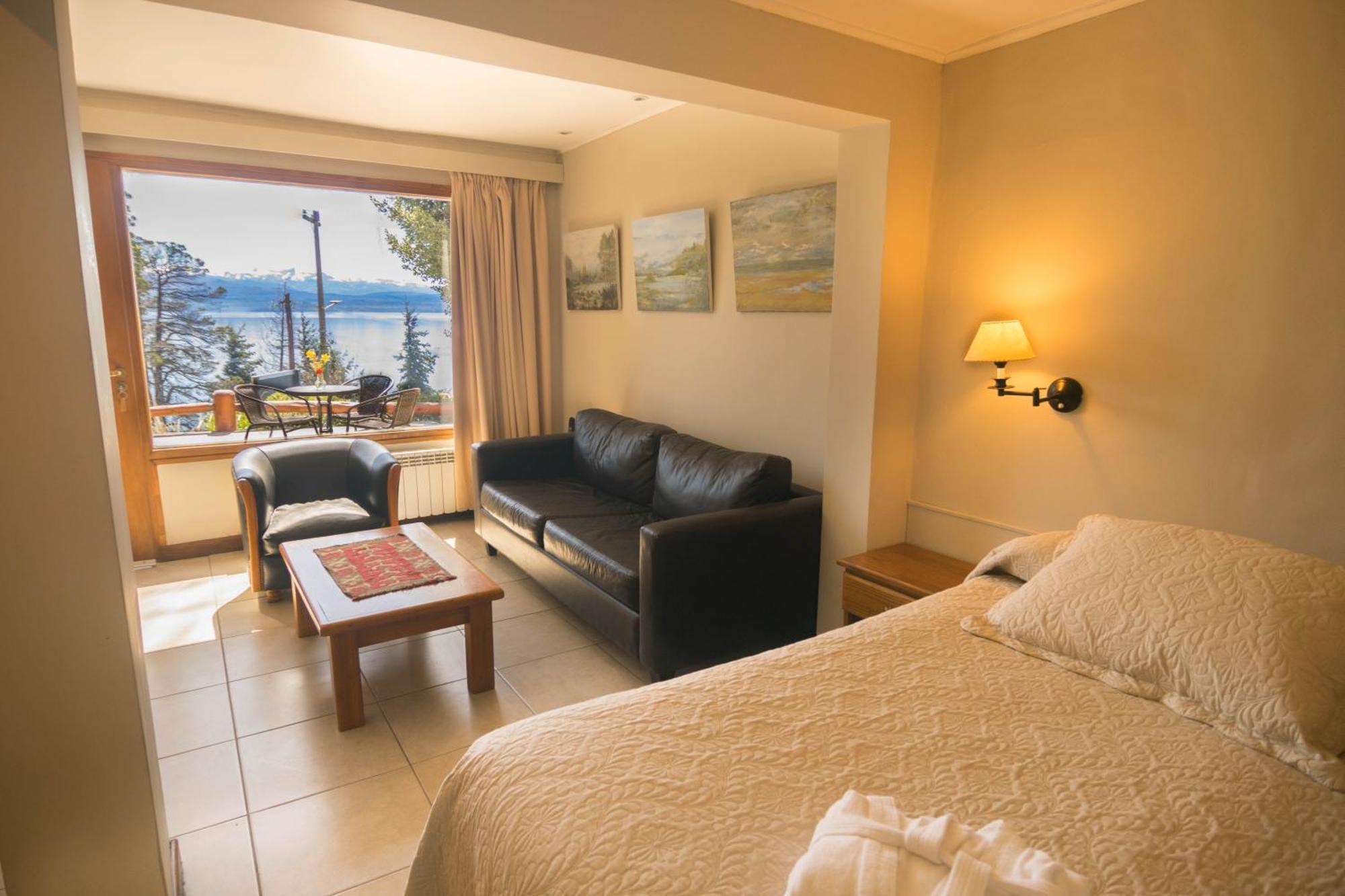 Pailahue Cabanas Lodge ซานคาร์ลอส เด บาริโลเช ภายนอก รูปภาพ