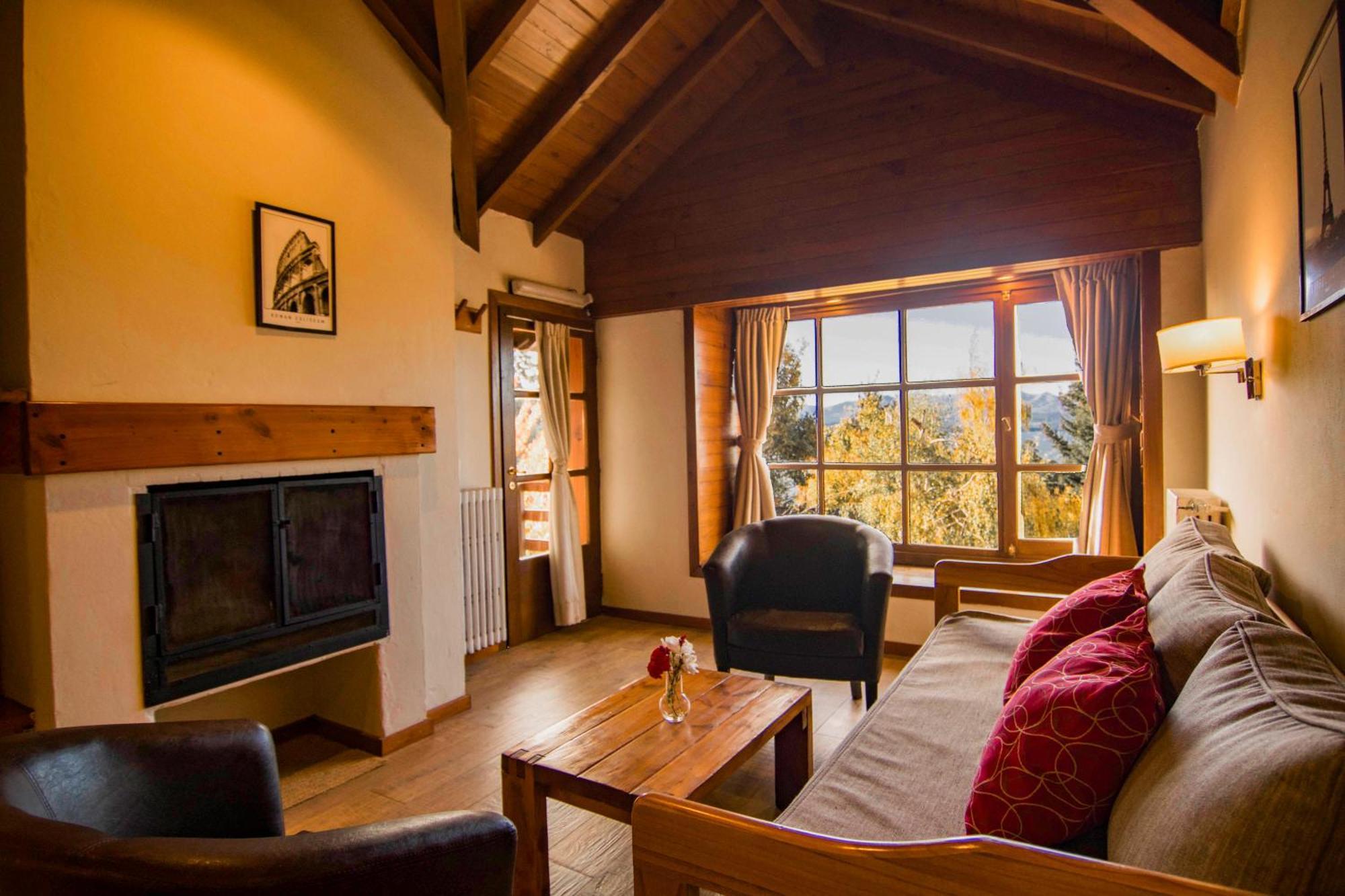 Pailahue Cabanas Lodge ซานคาร์ลอส เด บาริโลเช ภายนอก รูปภาพ