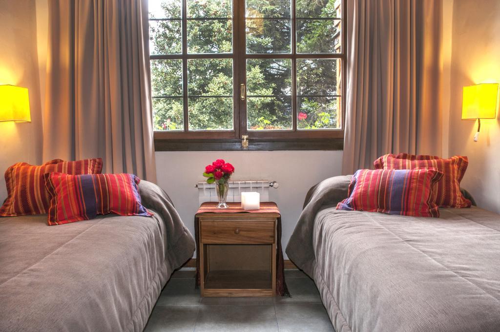 Pailahue Cabanas Lodge ซานคาร์ลอส เด บาริโลเช ภายนอก รูปภาพ