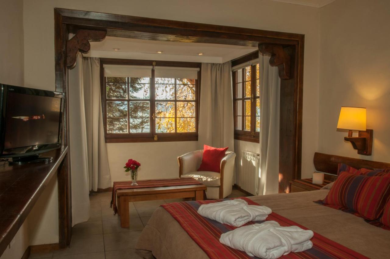 Pailahue Cabanas Lodge ซานคาร์ลอส เด บาริโลเช ภายนอก รูปภาพ