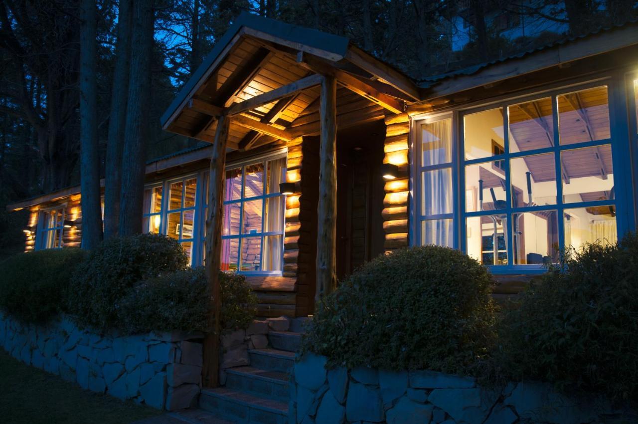Pailahue Cabanas Lodge ซานคาร์ลอส เด บาริโลเช ภายนอก รูปภาพ